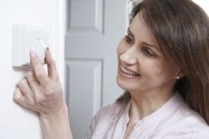 Faqs what does the reset button do on a thermostat