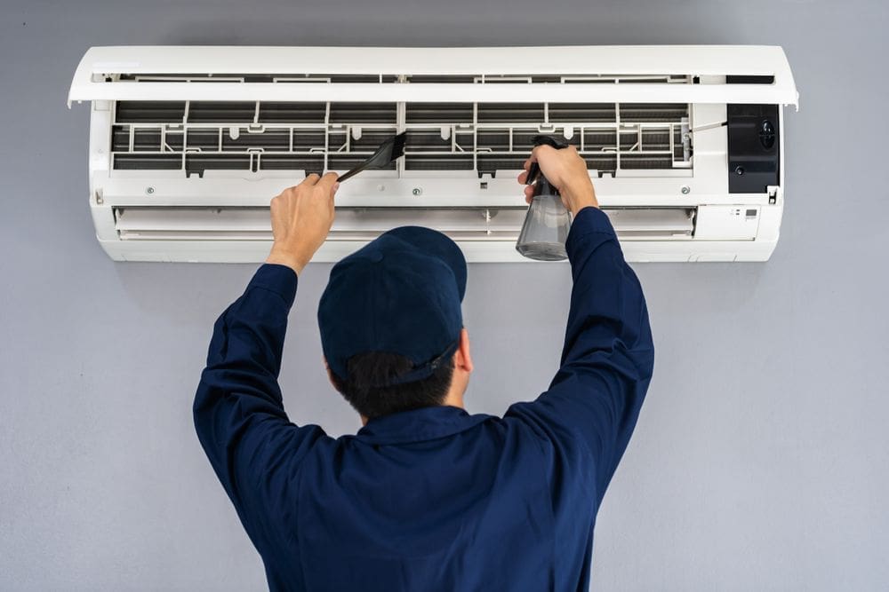 Read more about the article Why Is My Air Conditioner Not Cooling the House?
