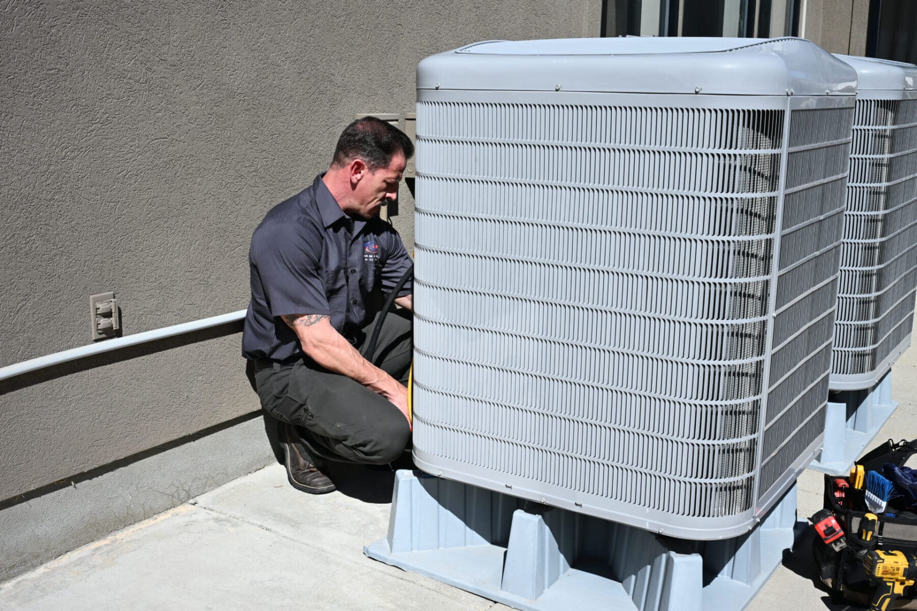 Read more about the article How Do I Know if My Air Conditioner Unit Is Big Enough?